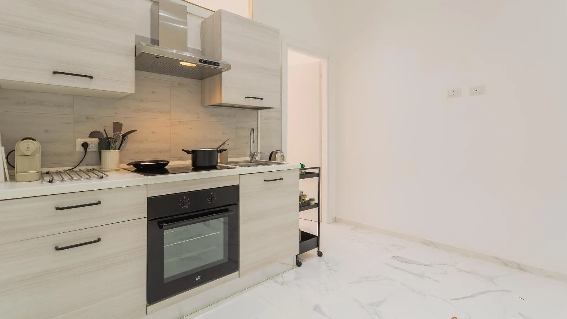 Alina Apartment By Apulia Accommodation Bari
